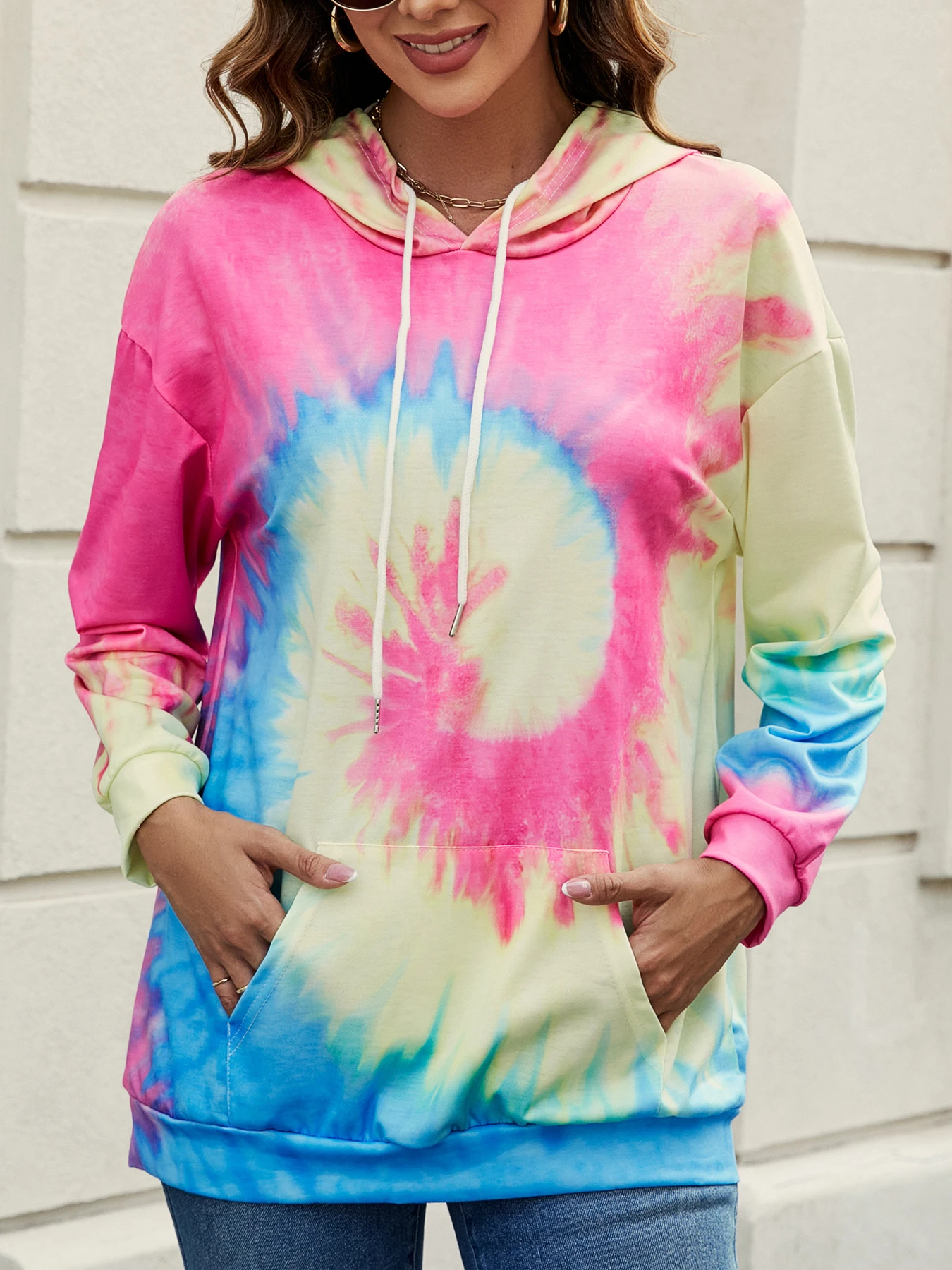 Trendy Women's Tie-Dye Hoodie with Pockets